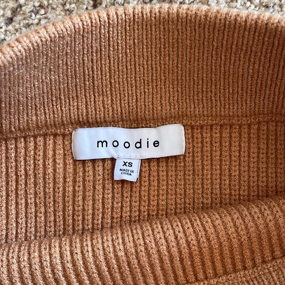 Sweater Skirt from Savannah Sevens - Picture 2 of 3